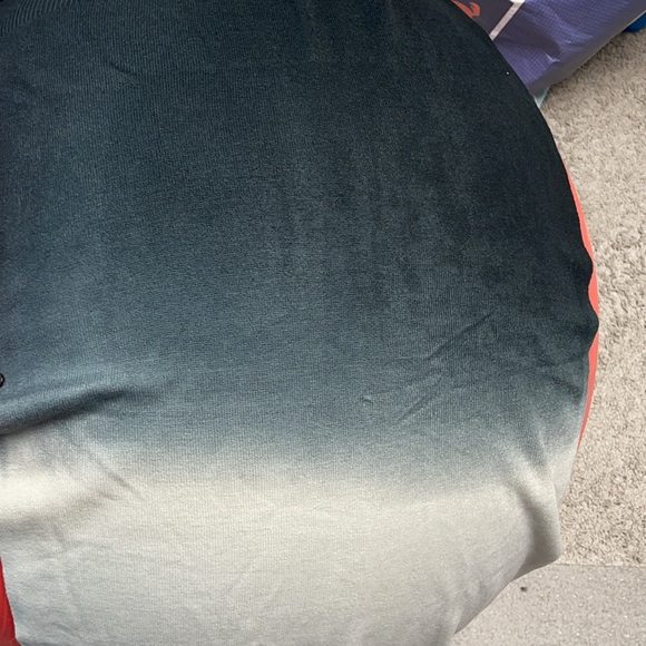 Kendall & James | Ombre Cardishawl - Picture 9 of 9